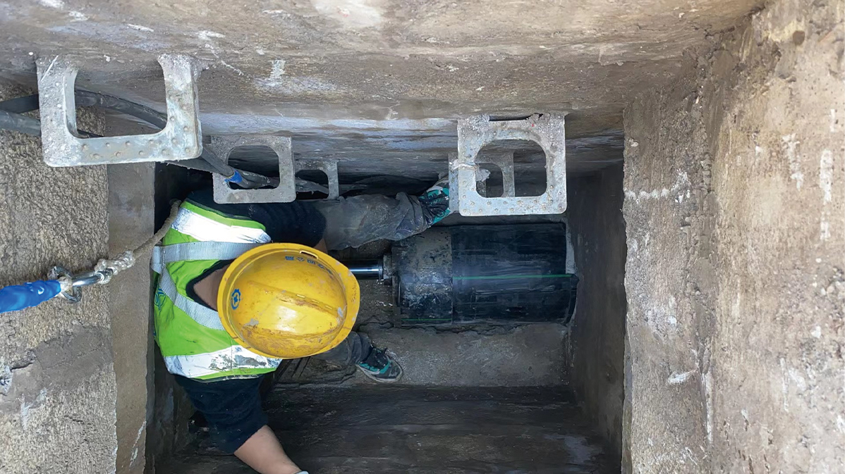 理塘HDPE短管内衬法